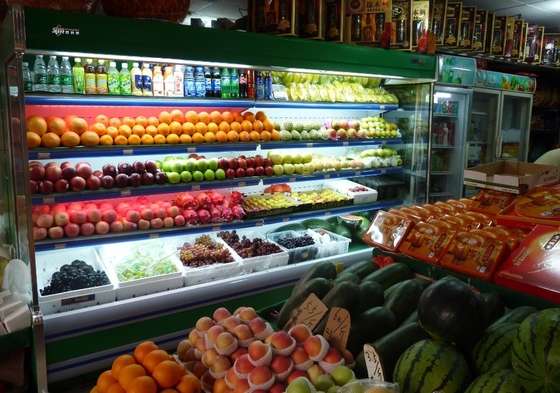 Corpeland/Pansonic の圧縮機の マルチデッキ のスーパーマーケットで使用される顧客への開いたスリラーの食糧カート